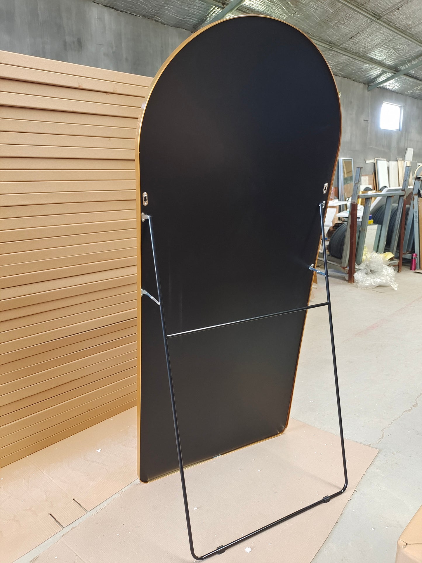 Lucent Edge Ultra-Clear Dressing Mirror