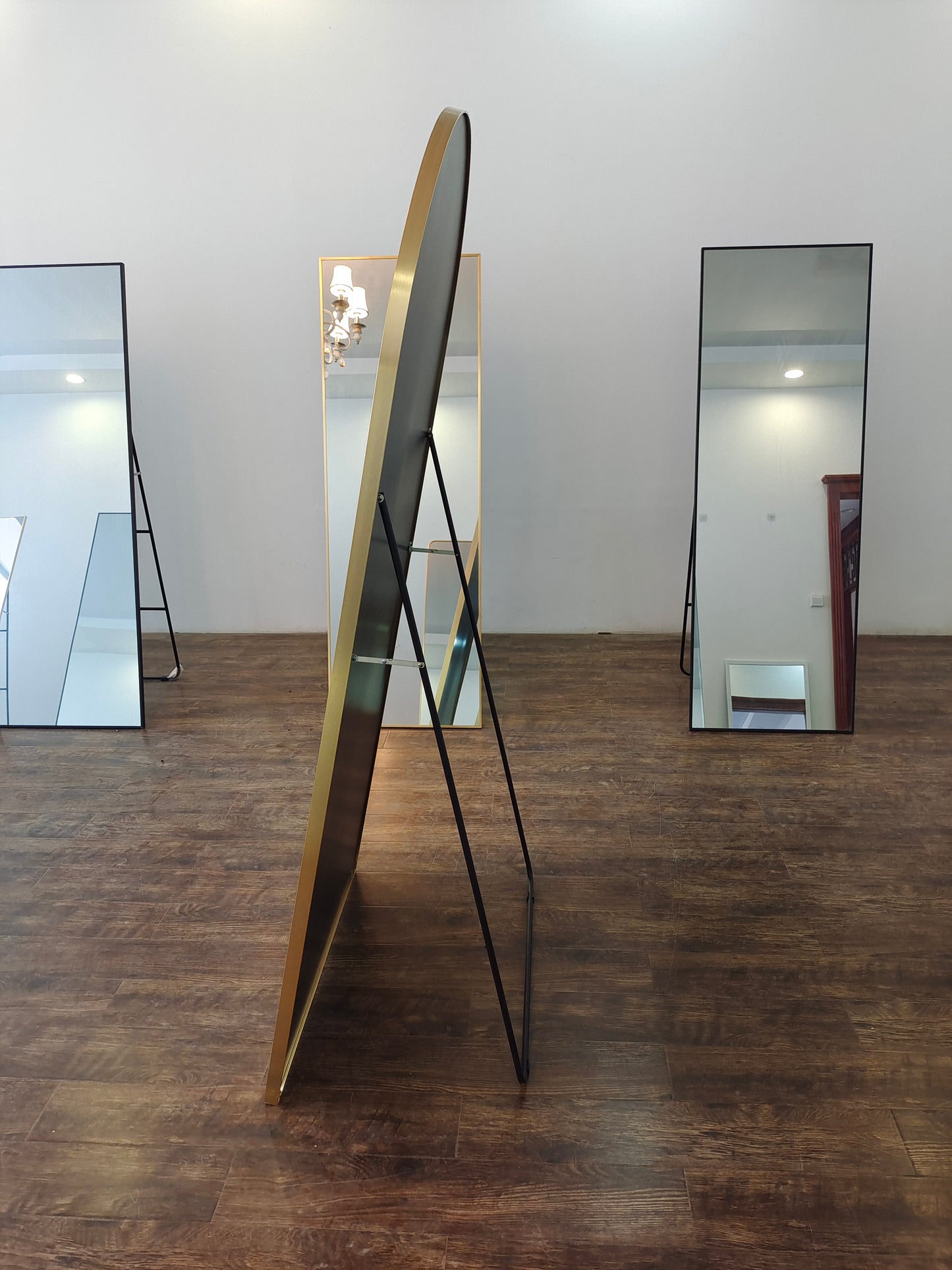 Lucent Edge Ultra-Clear Dressing Mirror