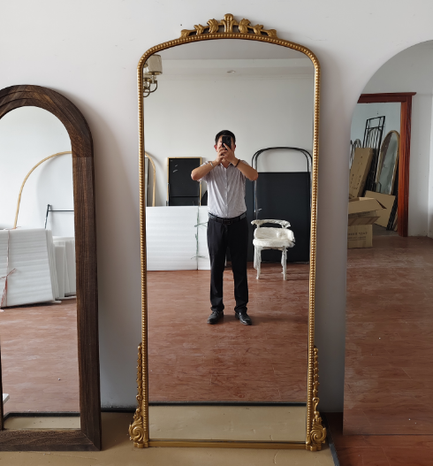 Imperial Gild Vintage Wall Mirror